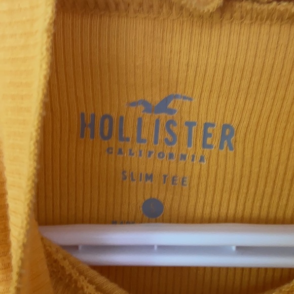 Hollister Ribbed Turtleneck - Picture 2 of 3